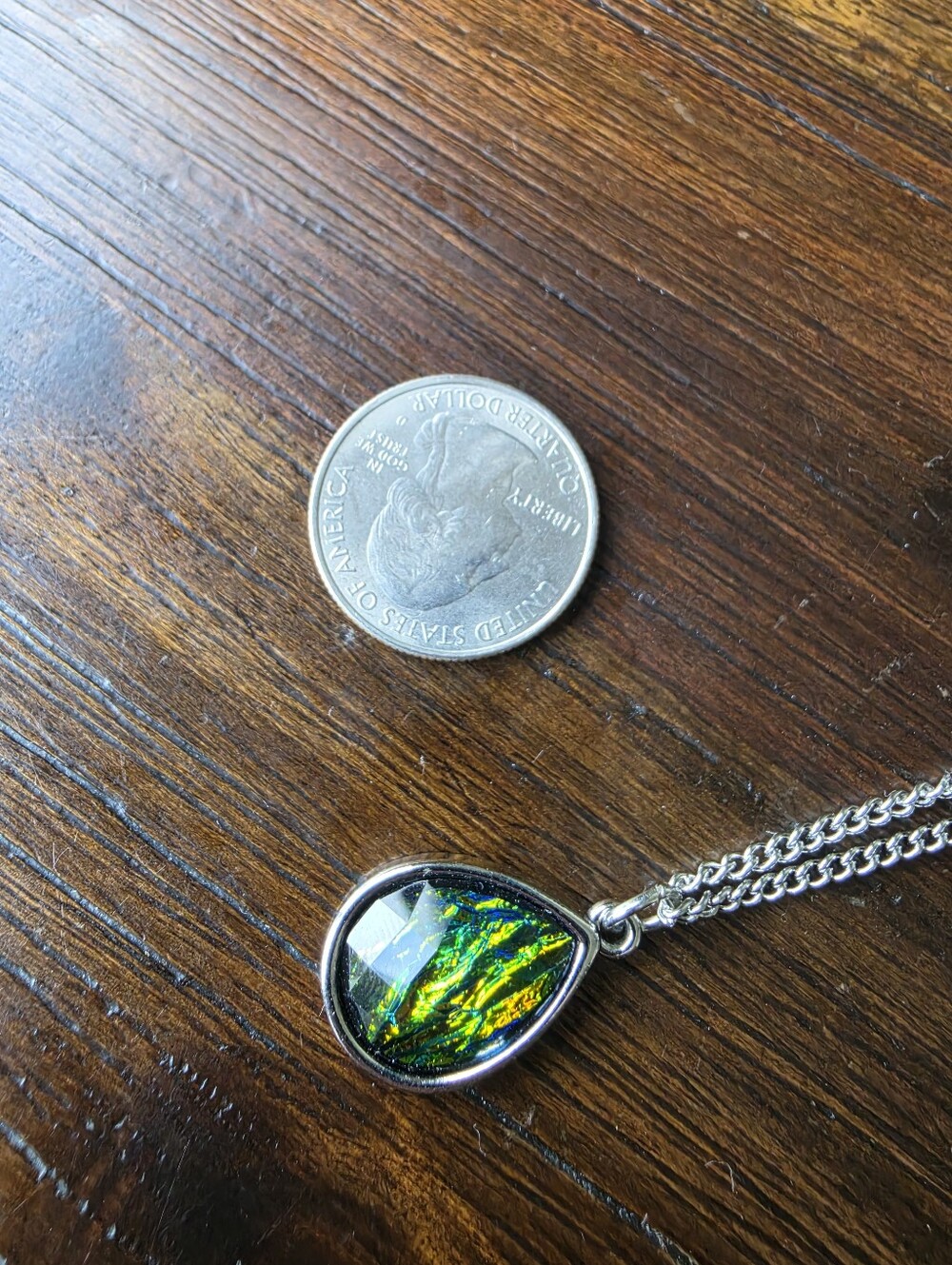 Faceted Green Dichroic Glass Teardrop Pendant Stainless Steel Curb Chain Necklac - Picture 4 of 4